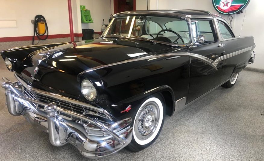 1956 FORD CROWN VICTORIA